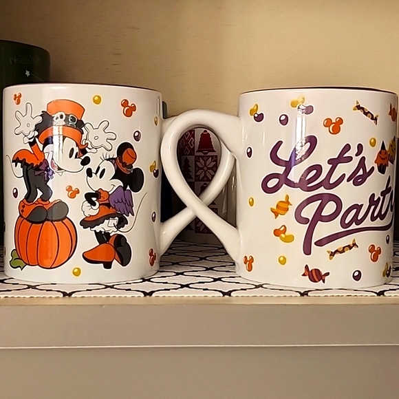 🎉HP🎉 Halloween Mickey & Minnie Mugs - Picture 3 of 3
